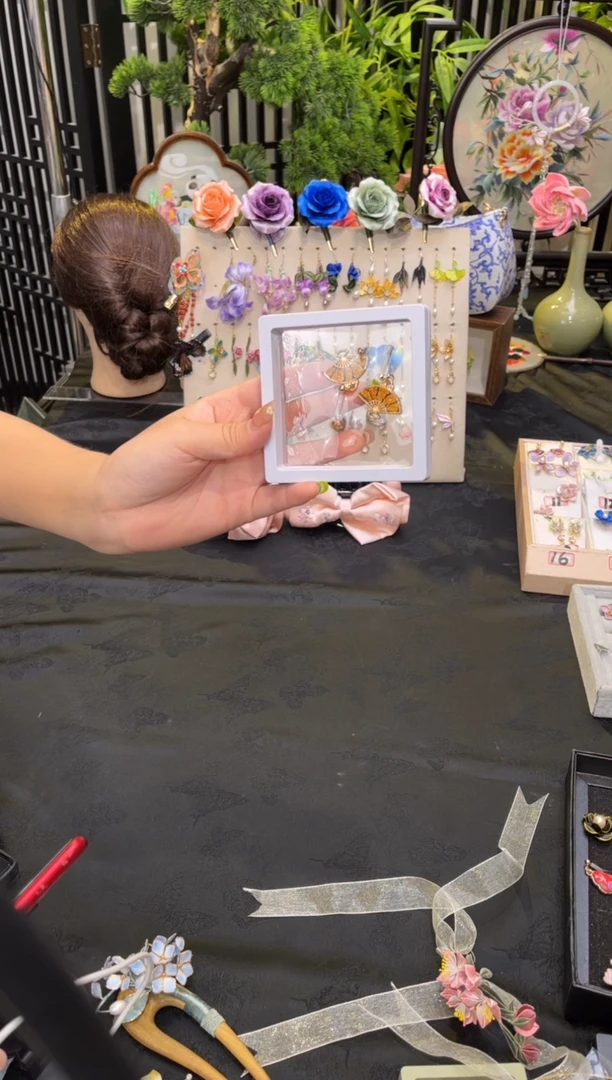 织绣果*非遗绒花手工饰品