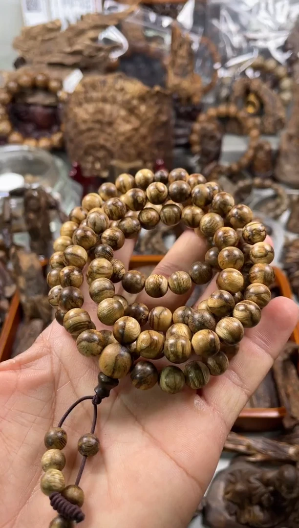 沉香沉香碎屑达拉干  沉香