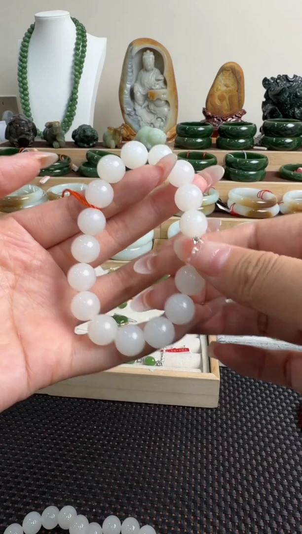 颈饰未镶嵌和田玉手串12mm