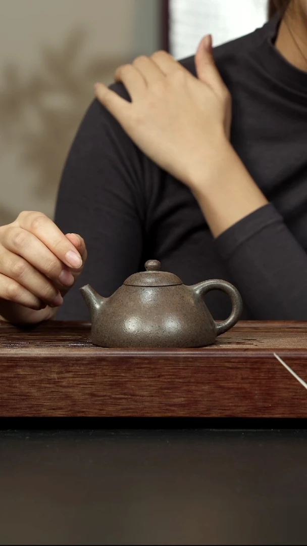 紫砂茶壶百年岩中泥 乳瓢