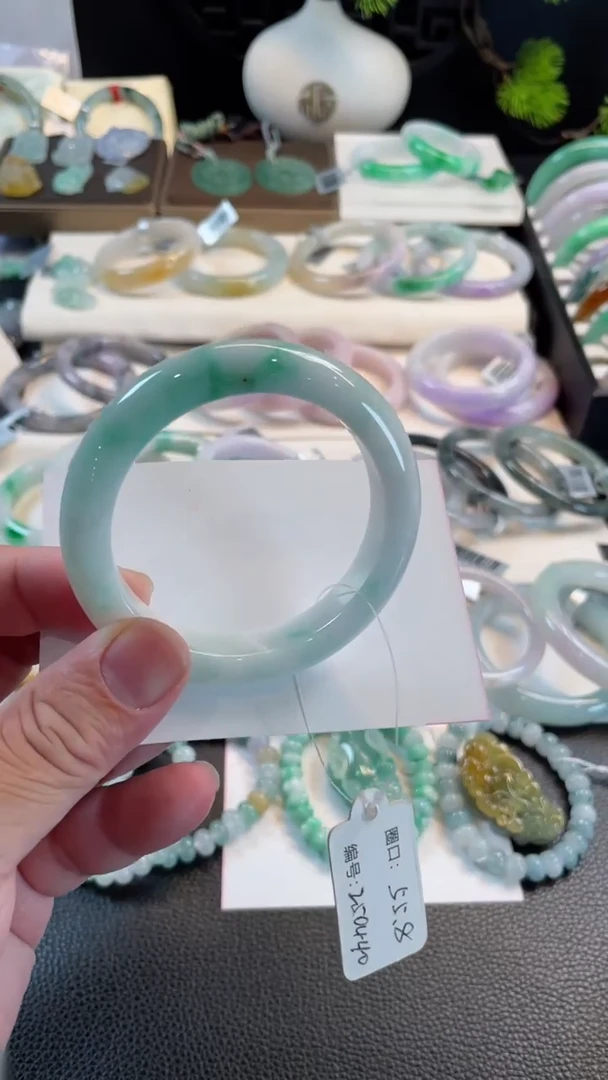 未镶嵌手镯翡翠55.8正圈 有纹有裂