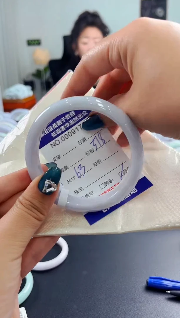 翡翠手镯未镶嵌天然缅甸A货翡翠