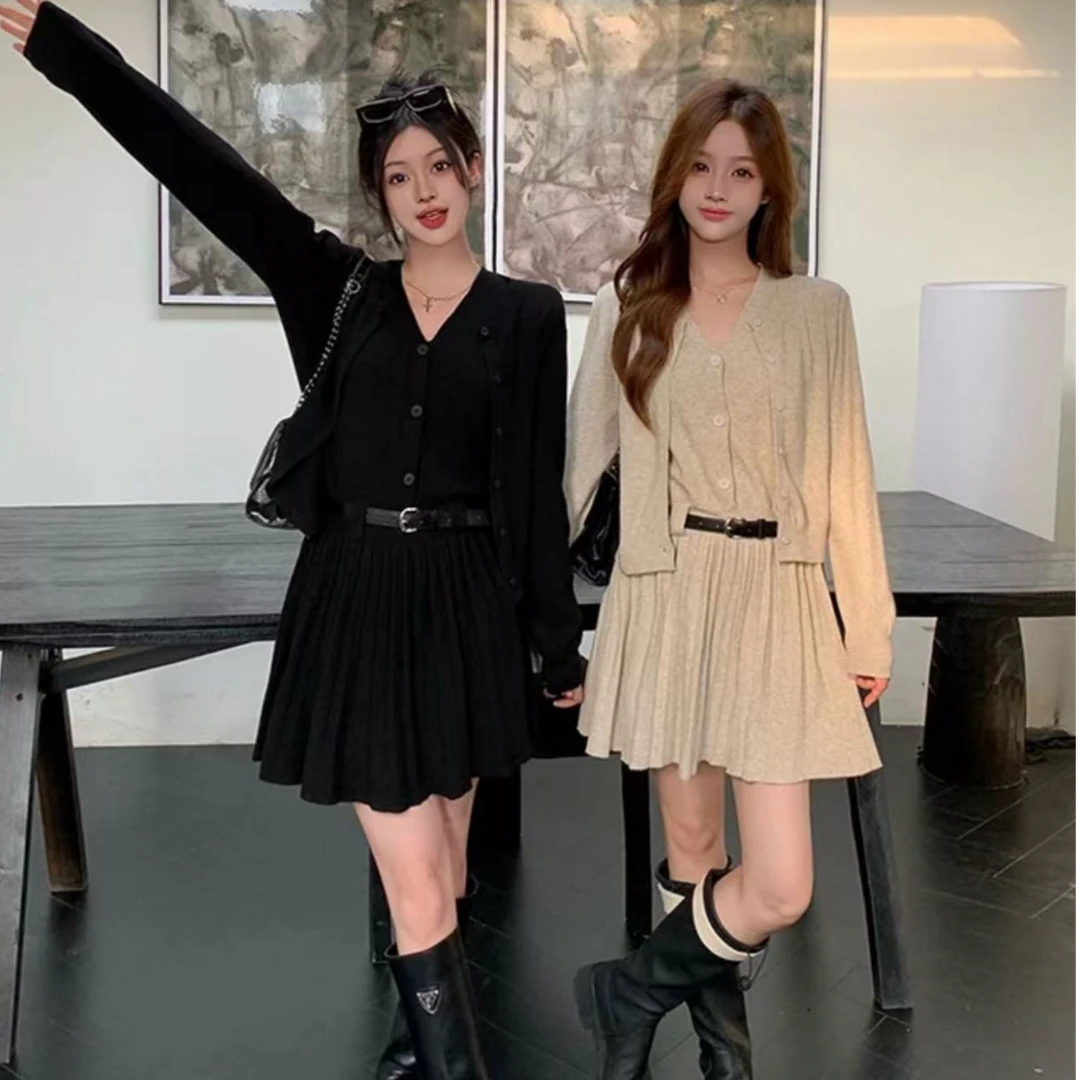 针织开衫背心连衣裙套装