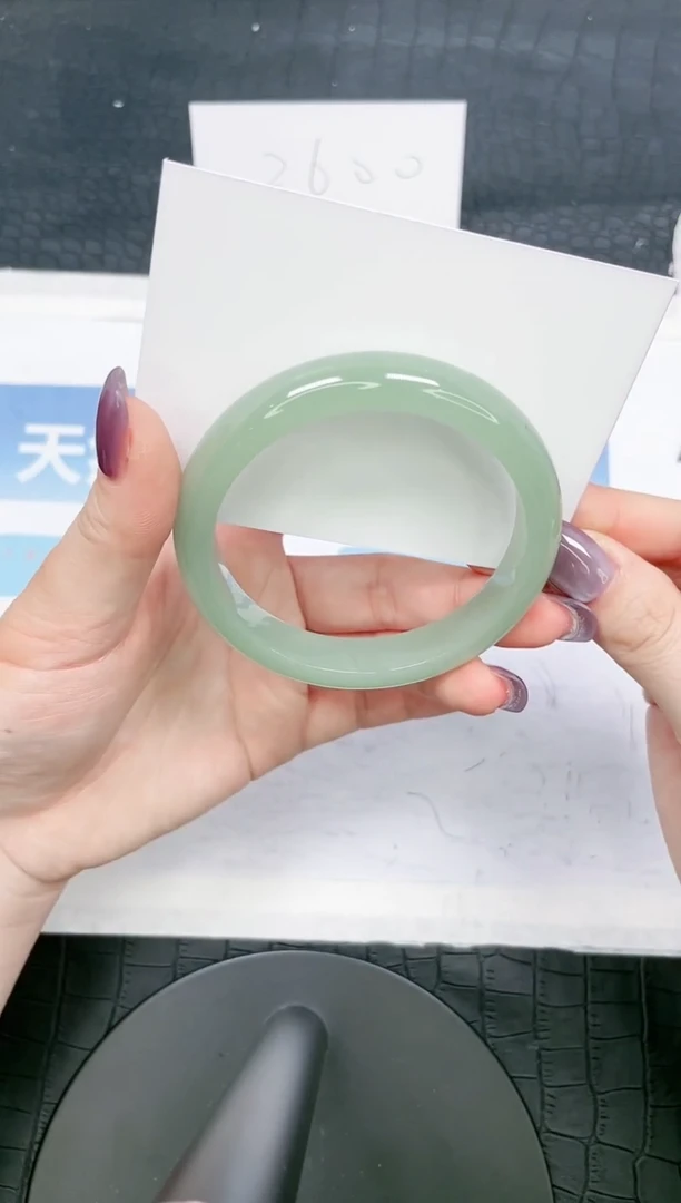 【闪购商品】石英质玉手镯未镶嵌86-58