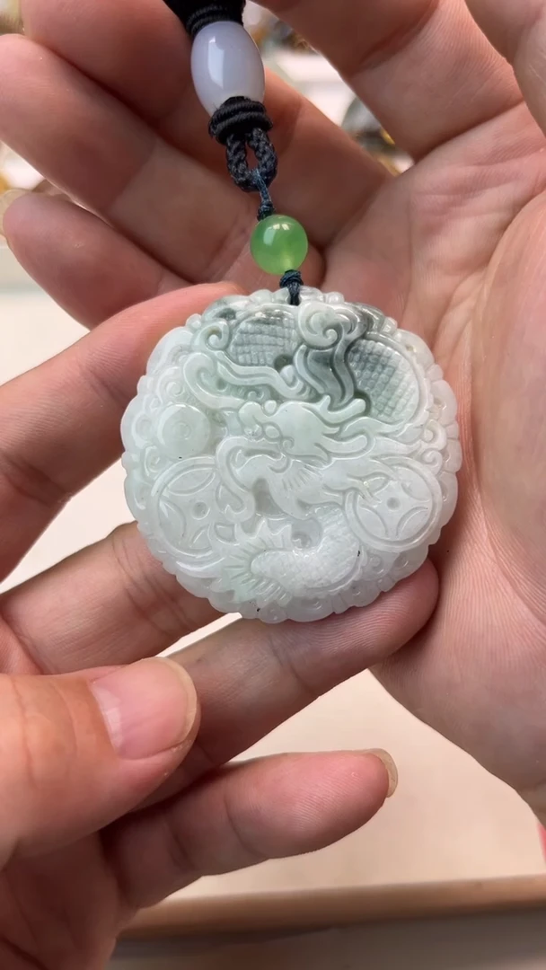 颈饰未镶嵌翡翠平**财天然翡翠