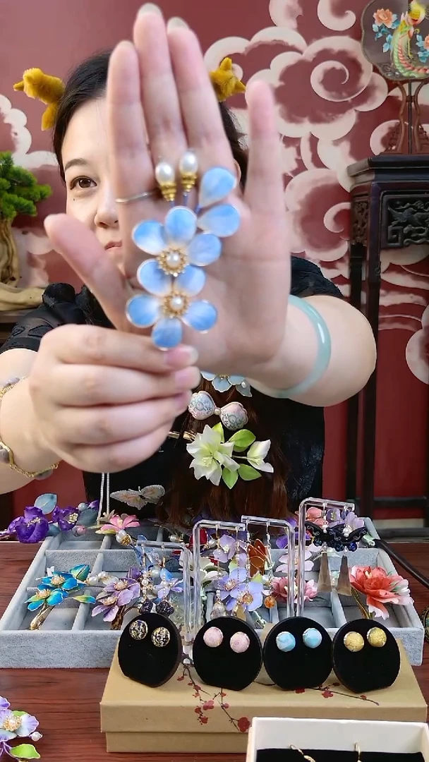 刺绣纯手工非遗绒花