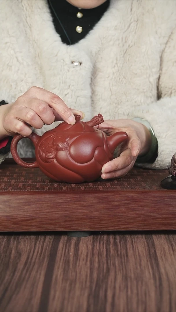 【闪购商品】紫砂茶壶朱泥  鱼化龙