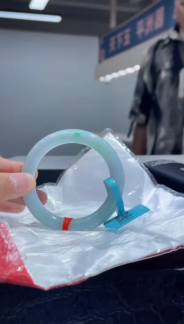 未镶嵌手镯翡翠17