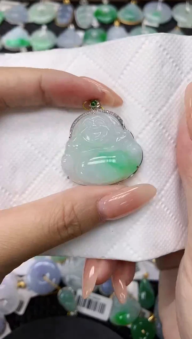 颈饰18K金镶嵌翡翠11111111111