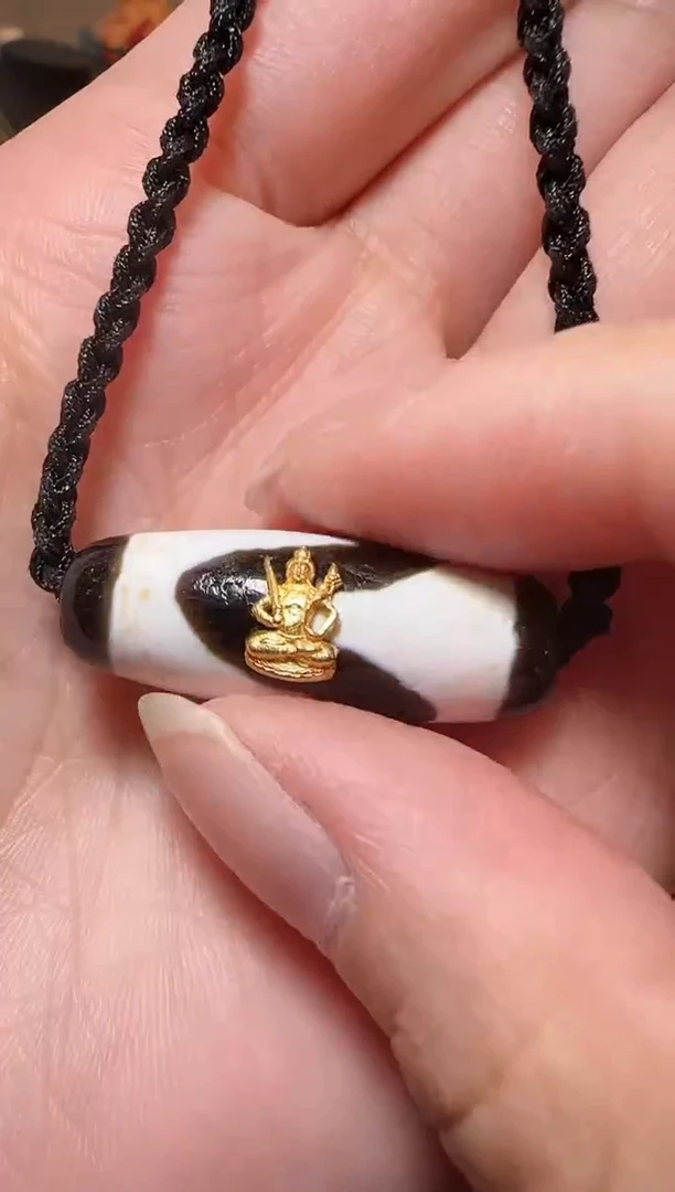 【闪购商品】玛瑙吊坠18K金镶嵌吊坠