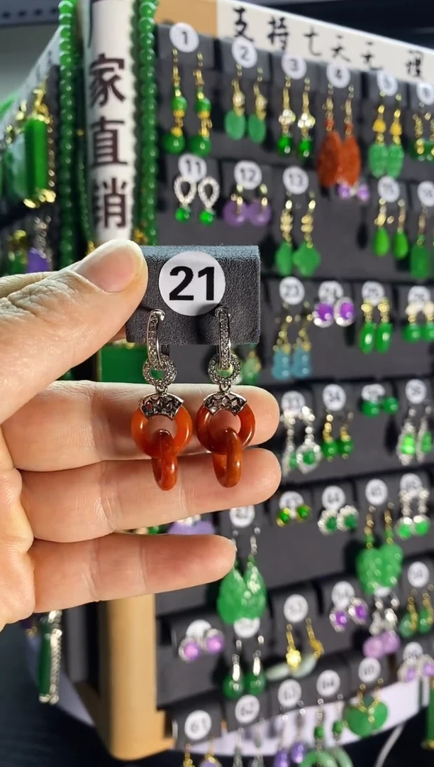 【闪购商品】翡翠耳饰银S925镶嵌21...