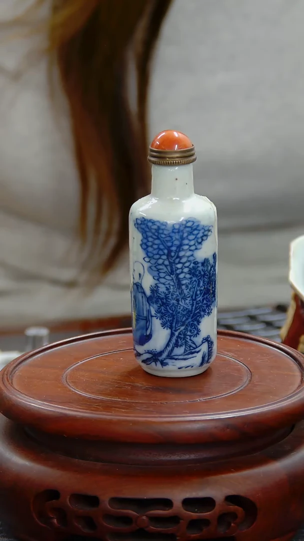 瓶青花人物纹鼻烟壶#1061#