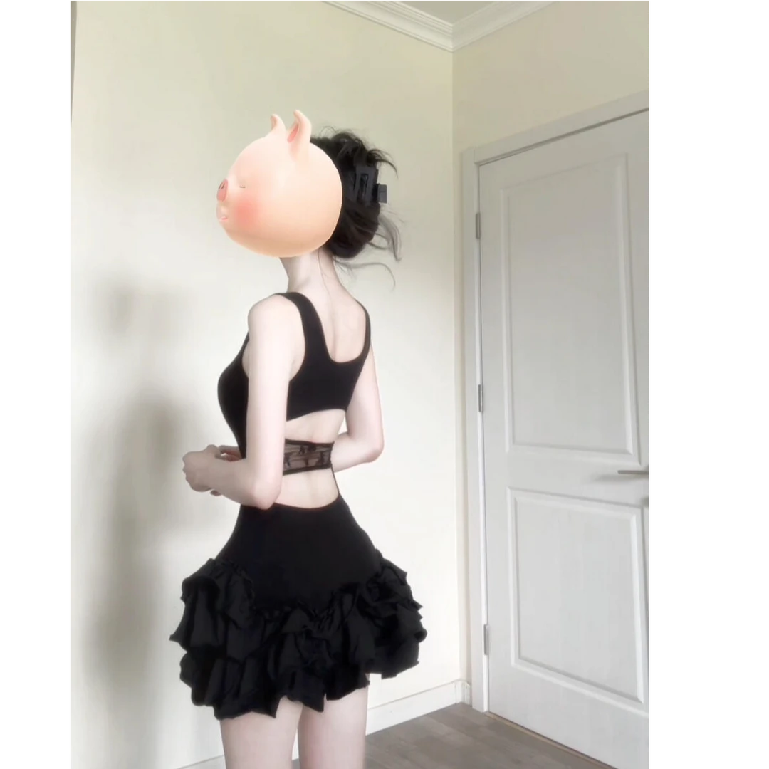 2025夏季新款纯欲性感辣妹时尚气质露背拼接蕾丝木耳边设计连衣裙