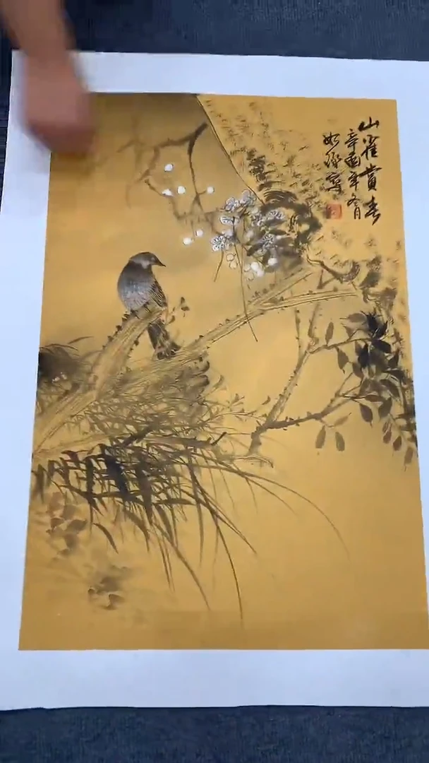 竖款精品开三花鸟，山雀