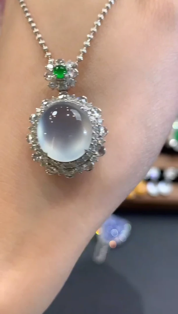 吊坠(不含链)18K金镶嵌翡翠w15