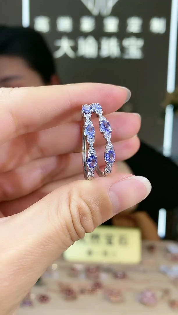 【闪购商品】坦桑石耳饰银S925镶嵌耳饰