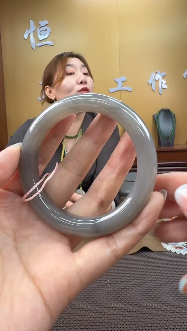 颈饰未镶嵌和田玉手镯58