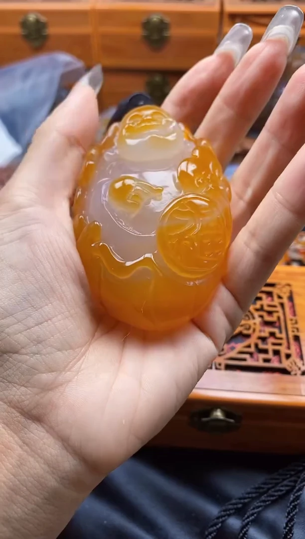 玛瑙/玉髓挂件未镶嵌中**道ll