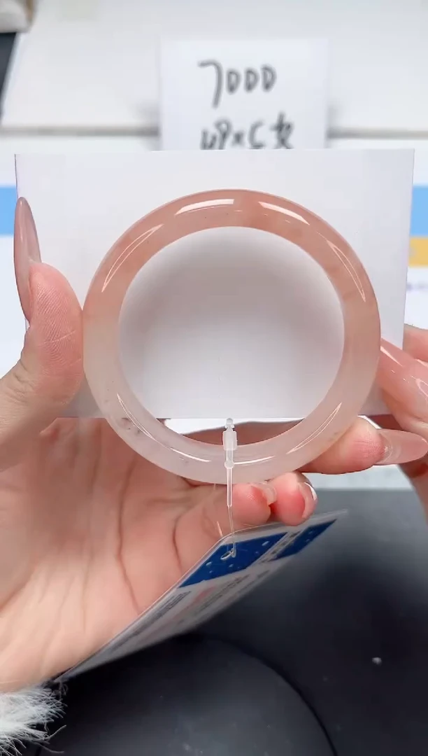 【闪购商品】石英质玉手镯未镶嵌73-54.5