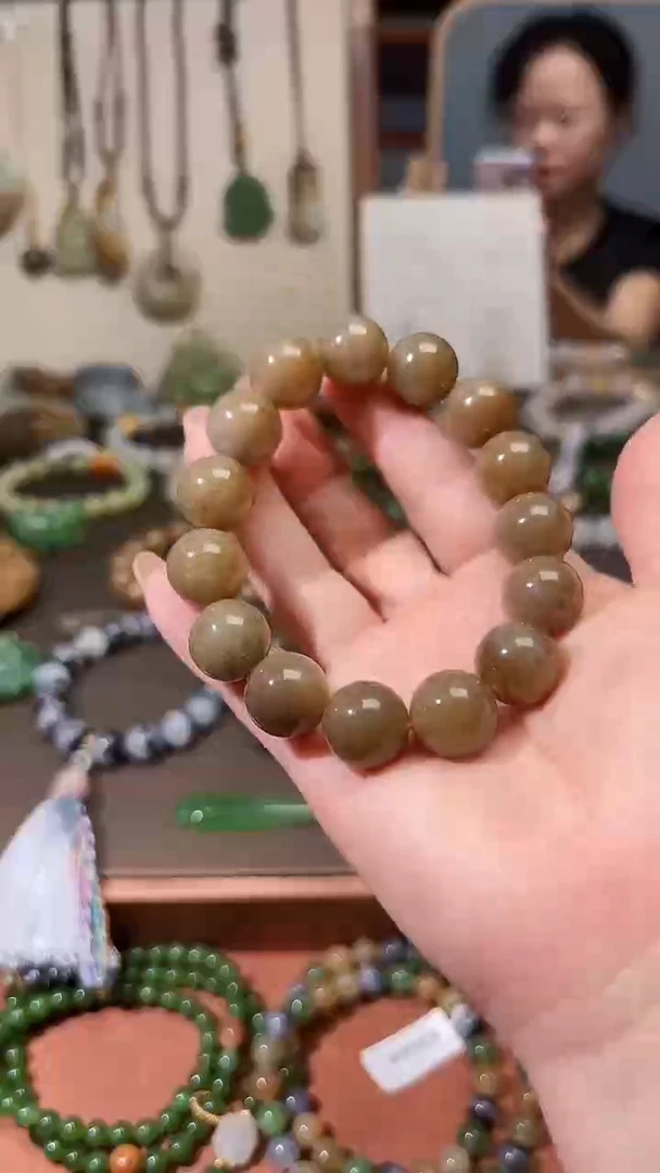 未镶嵌手串和田玉1