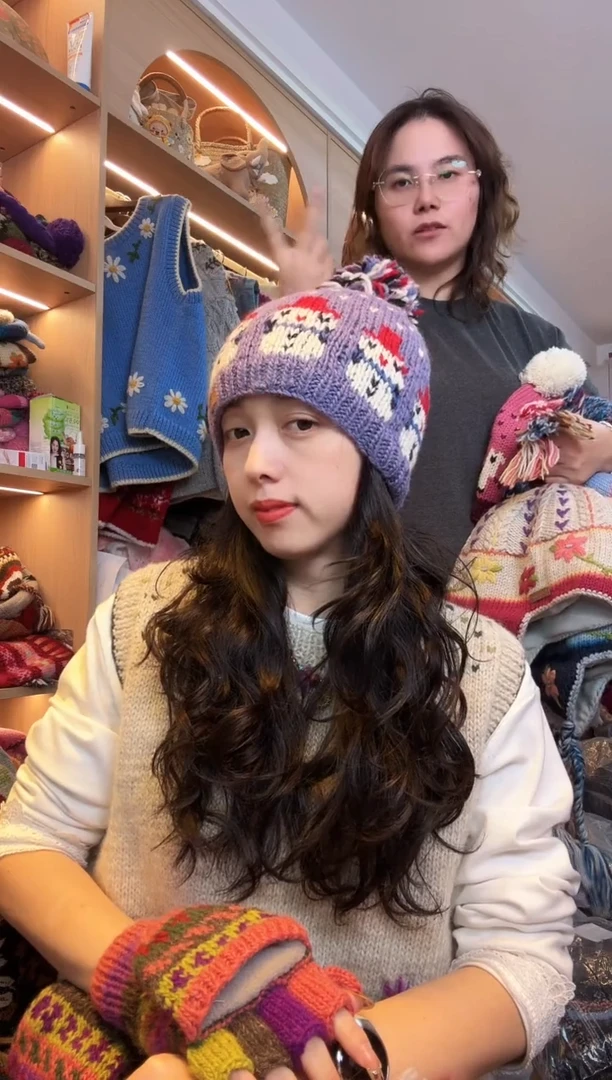 羊毛美利奴淡紫色像素雪人单球帽