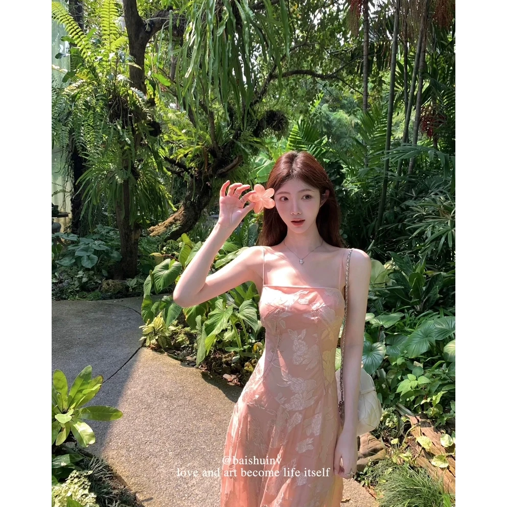 克洛里斯花神 粉色V领吊带连衣裙女春季修身显瘦垂感长裙25SS107