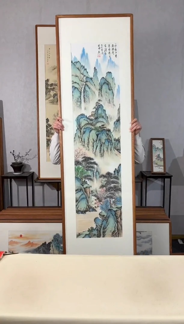 国画手绘*水绕千寻无倦意*52*172cm带框发货