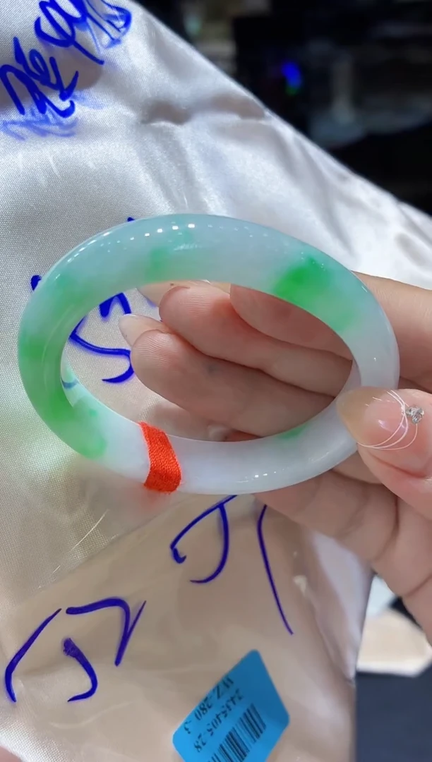 未镶嵌手镯翡翠翡翠手镯5251