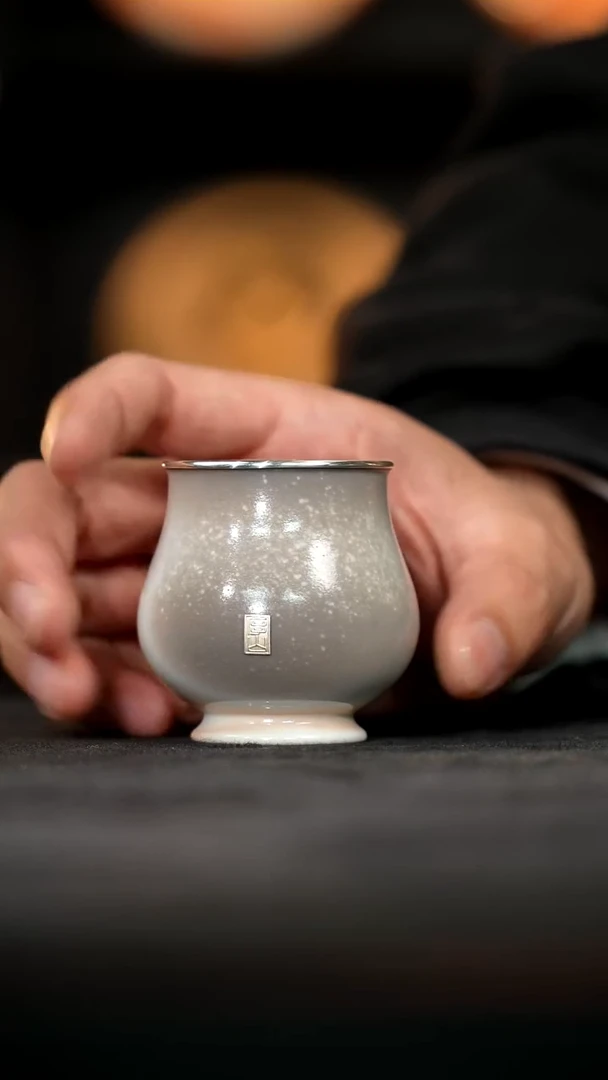 银河灰星河郁金香杯60ml