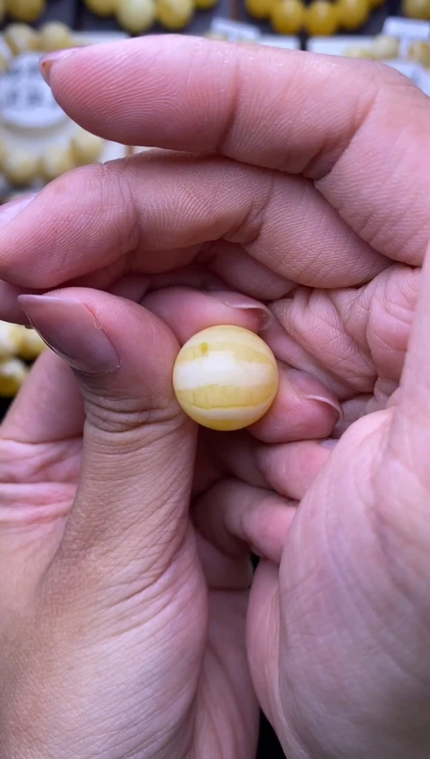 裸石琥珀未镶嵌17.2mm+大小姐珠宝100