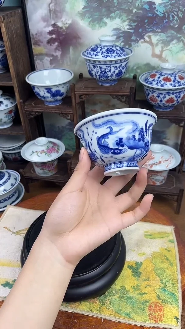 其他仿成化鱼藻纹压手杯