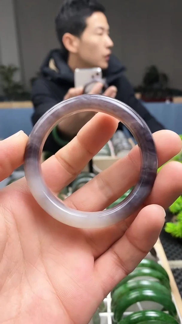 【闪购商品】和田玉手镯未镶嵌52.5