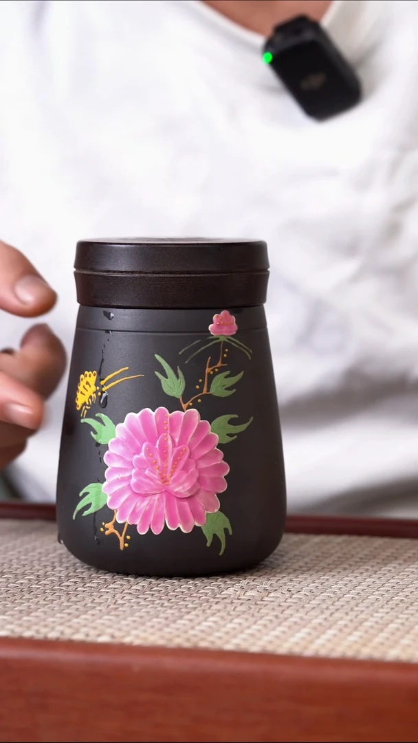 茶杯紫砂木盖变色