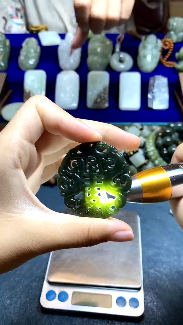 未镶嵌和田玉挂件拍一发一