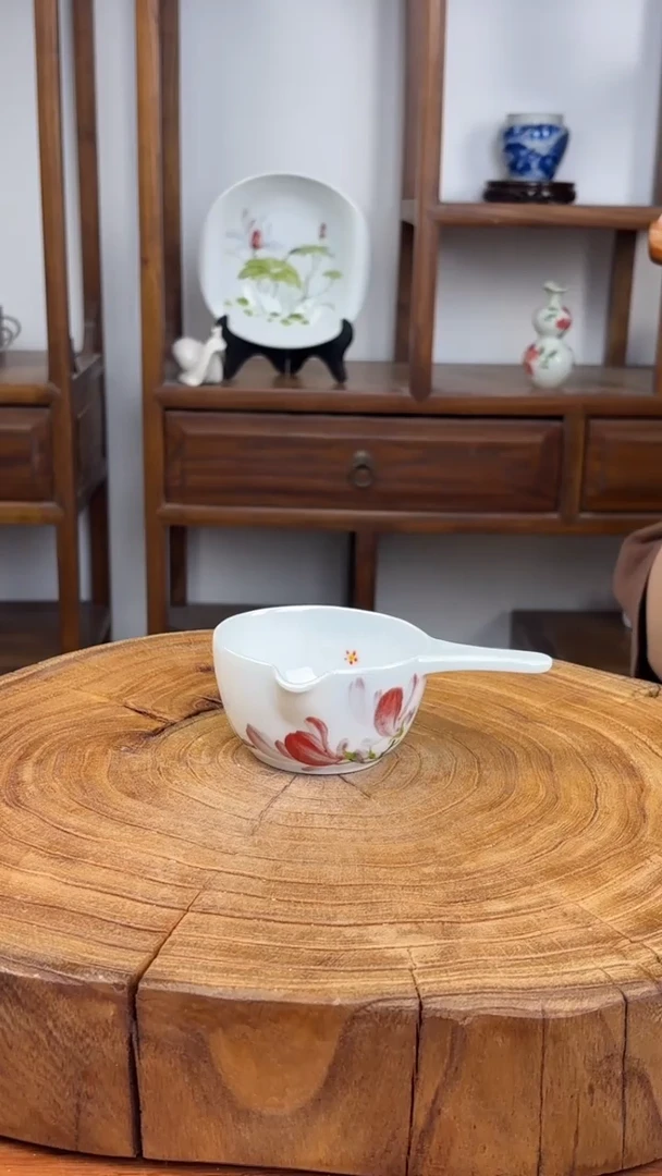 瓷片景德镇手绘高温（釉中彩）玉兰花小奶锅