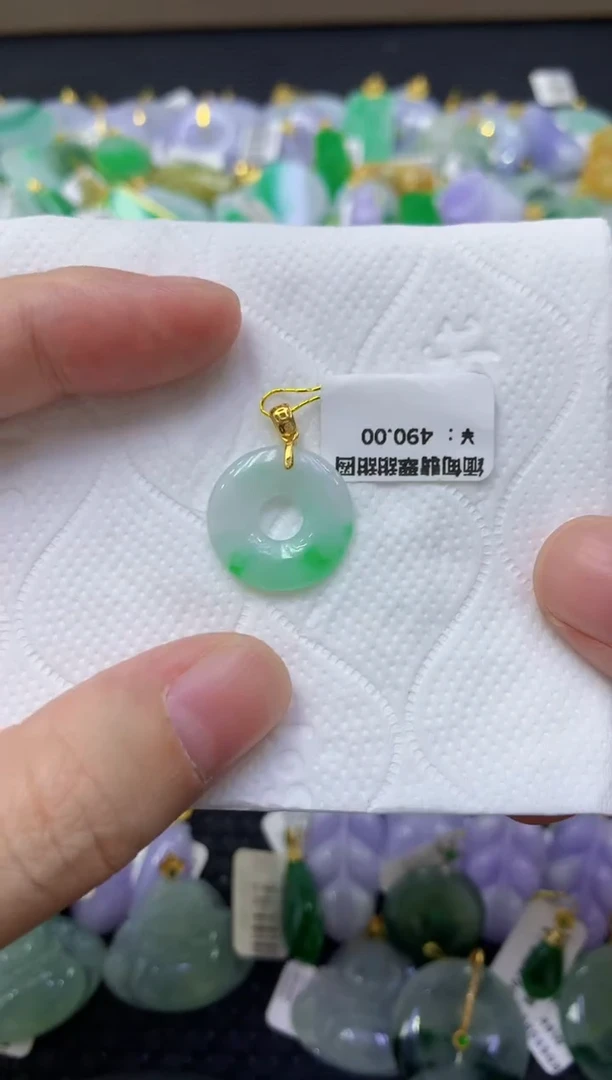 颈饰未镶嵌翡翠天然缅甸翡翠A货