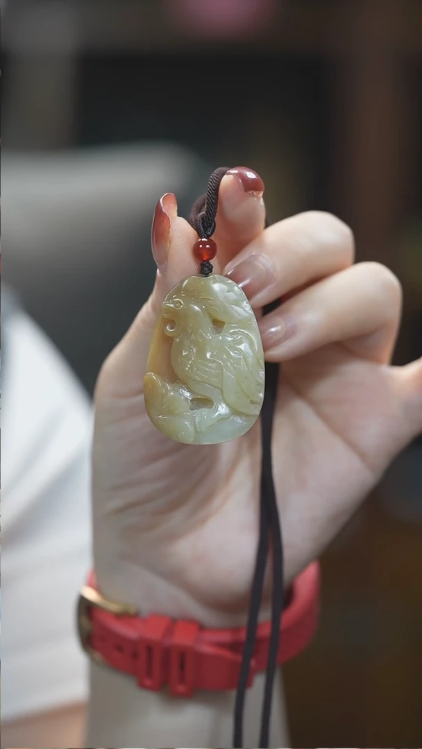 颈饰未镶嵌和田玉鸡