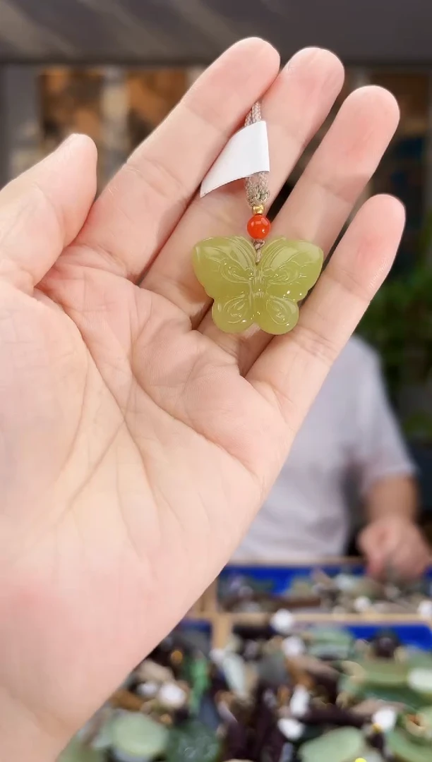 和田玉未镶嵌挂件拍一发一多样性发货