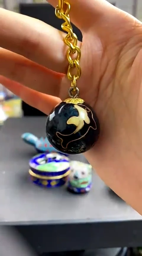 【闪购商品】非遗技艺 景泰蓝铃铛钥匙扣海豚