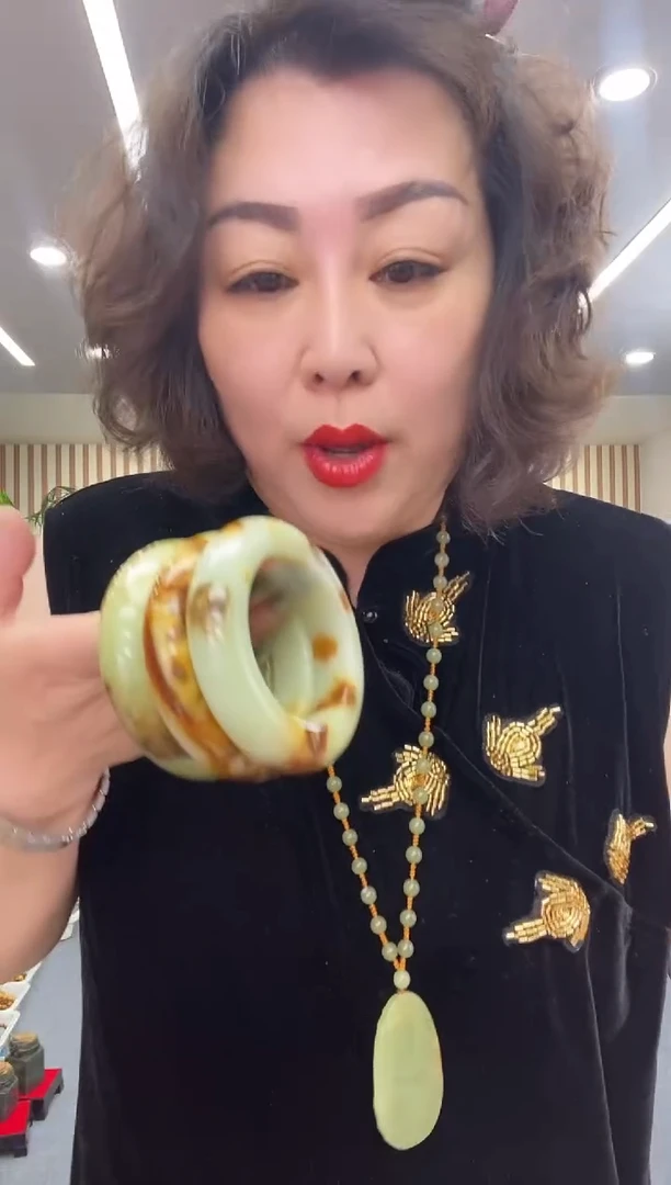 未镶嵌蛇纹石玉手镯55/57多样式发货随机发一