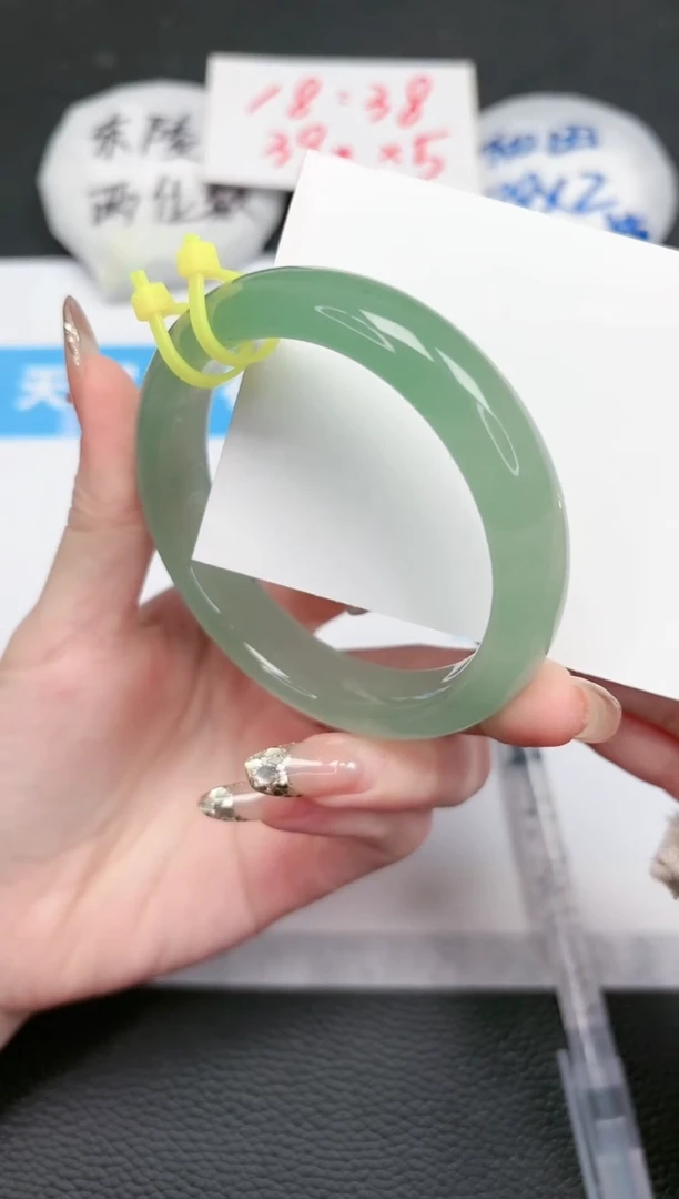 【闪购商品】石英质玉手镯未镶嵌47-58.1