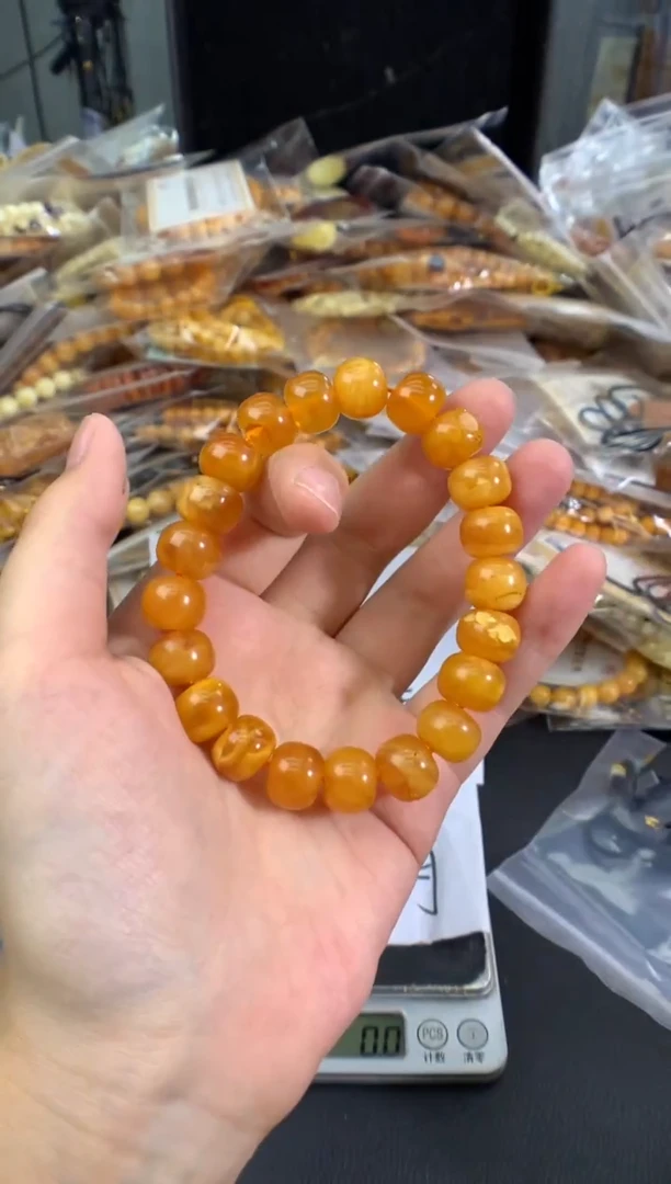 蜜蜡未镶嵌珠宝奇石1