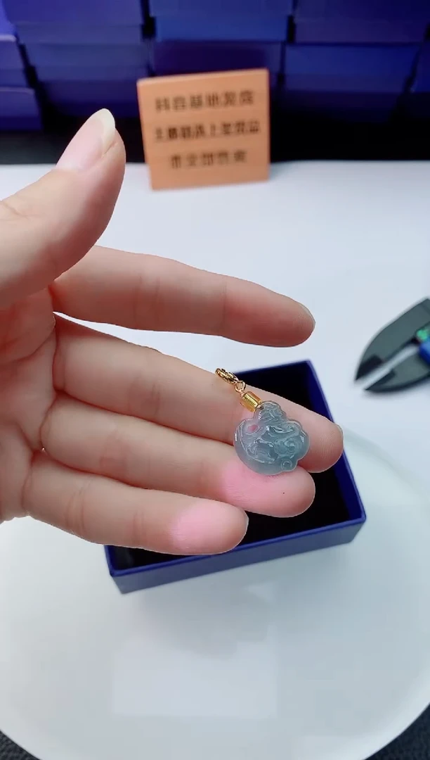 翡翠未镶嵌颈饰11111111