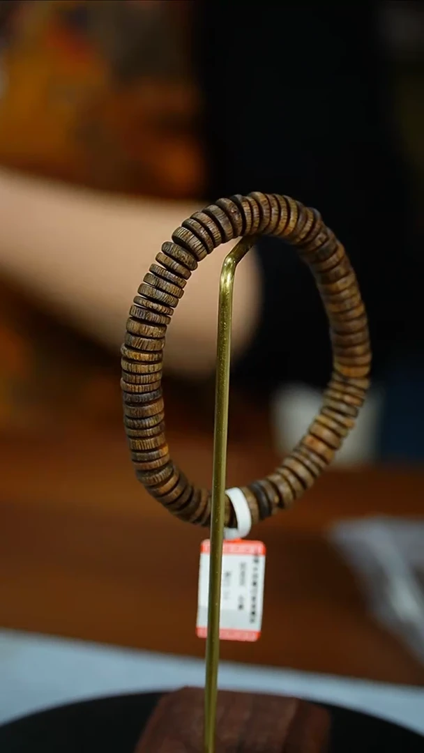 【闪购商品】沉香手串棋楠沉水药片珠随型单圈32012566