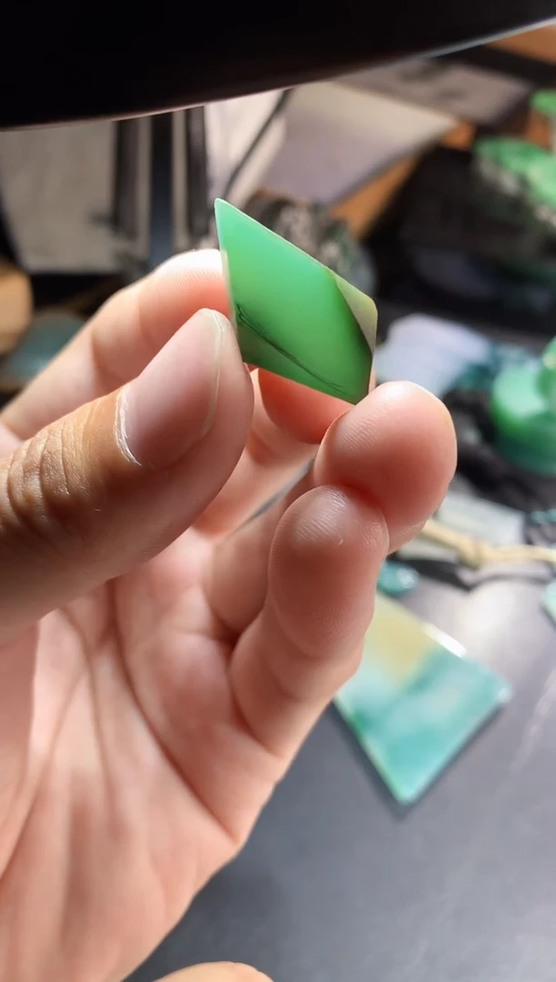 定制翡翠未镶嵌包工