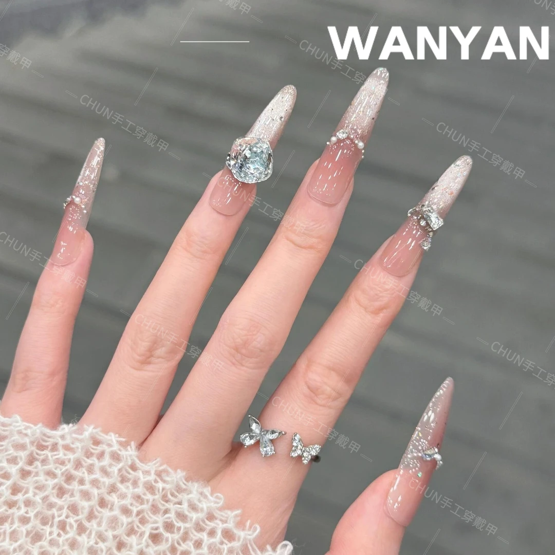 白色大钻细冰透碎钻可拆卸穿戴渐变夏日温柔4个甲型超闪ins风