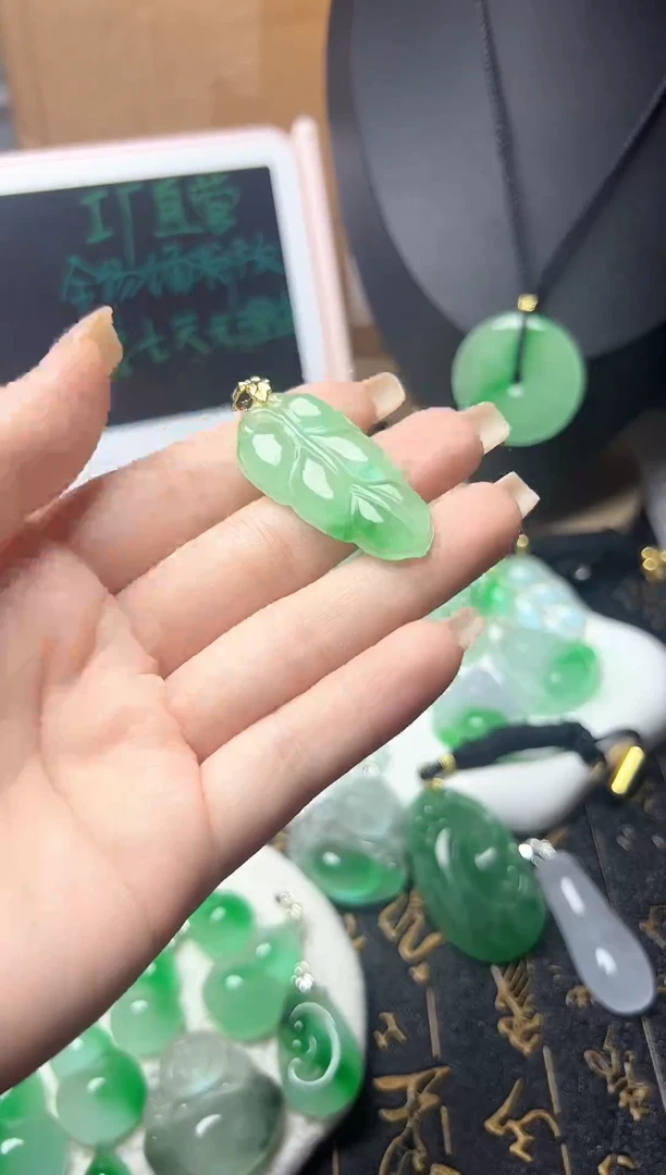 颈饰未镶嵌翡翠所见即所得，一图一物