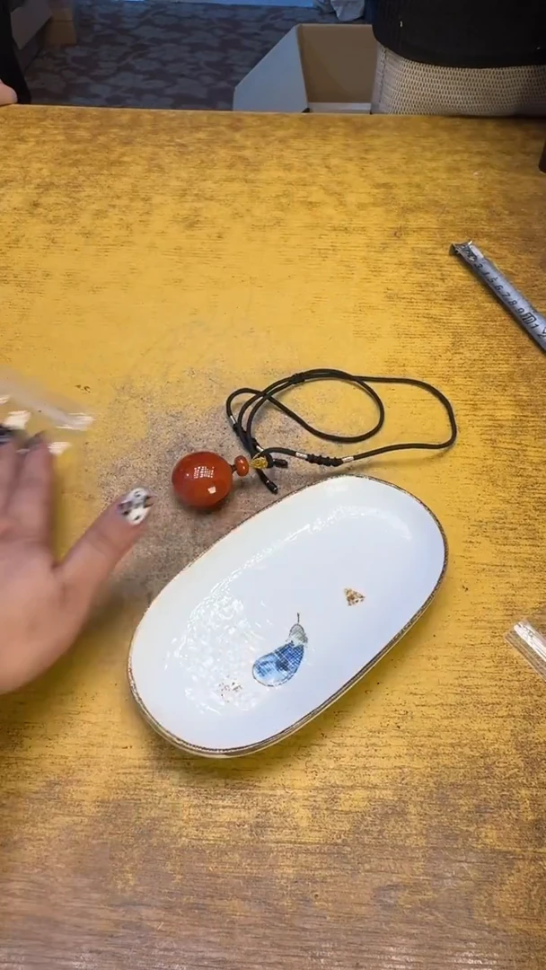 瓷器瓷器瑕疵破破134