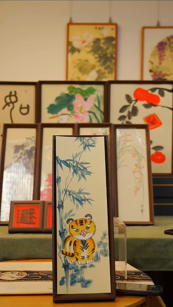 国画13*40不落名绘画带框发货  老虎竹子 634