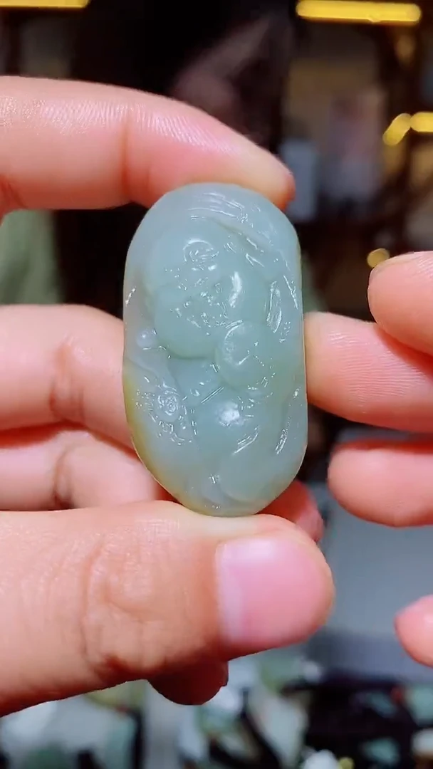 和田玉未镶嵌颈饰1